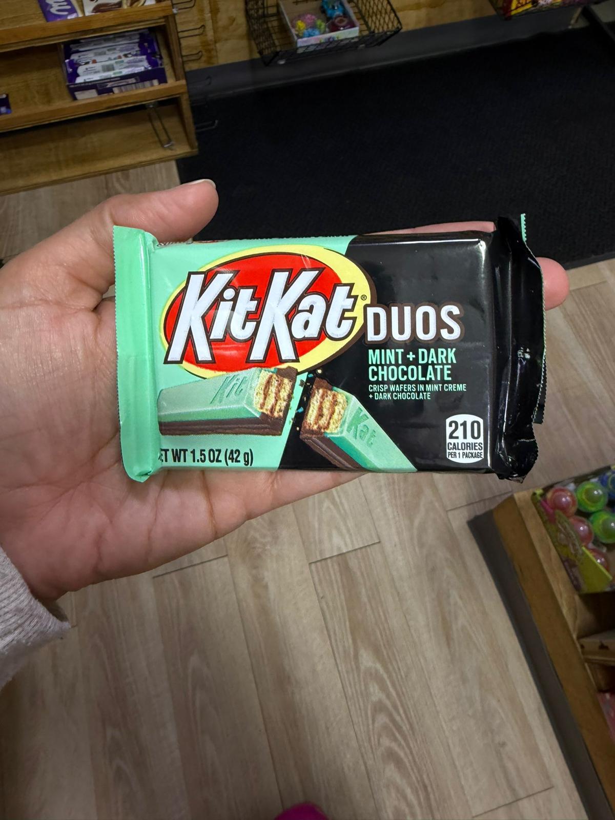 KitKat Duos Mint and Dark Choclate - 42g